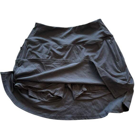 Sanity small black tennis skirt - Picture 3 of 4